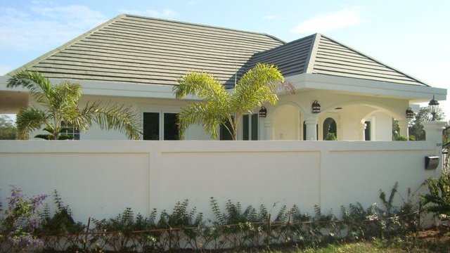 Villa For Sale at the Mouth of Pran Buri River